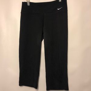 Nike workout cropped leggings